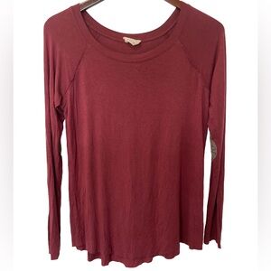 Month of Sundays Women’s Small Burgundy Long Sleeve Top Elbow Patches